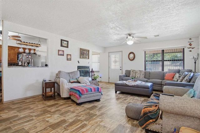 416 NW Woodland Dr, Lawton, OK 73505
