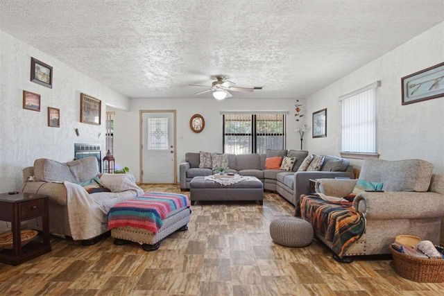 416 NW Woodland Dr, Lawton, OK 73505