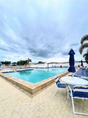 5316 53RD AVENUE E R36, Bradenton, FL 34203