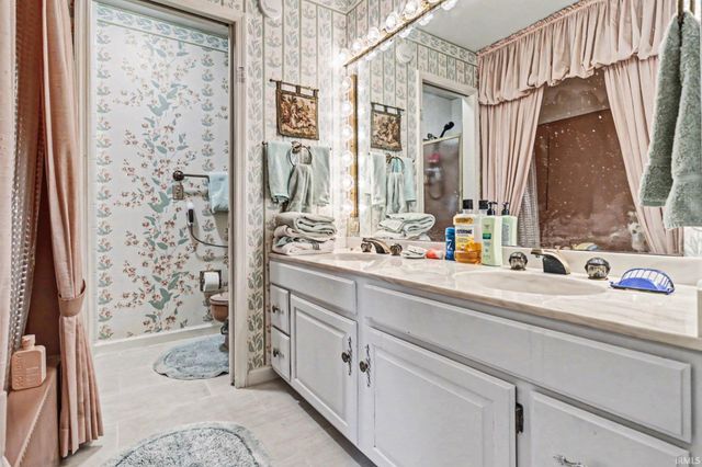 50670 Tarrington Way, Granger, IN 46530