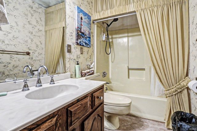 50670 Tarrington Way, Granger, IN 46530