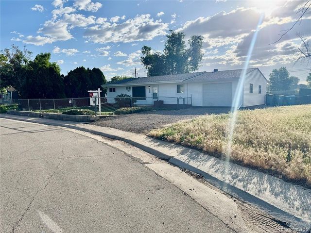 6920 Birch St, Commerce City, CO 80022