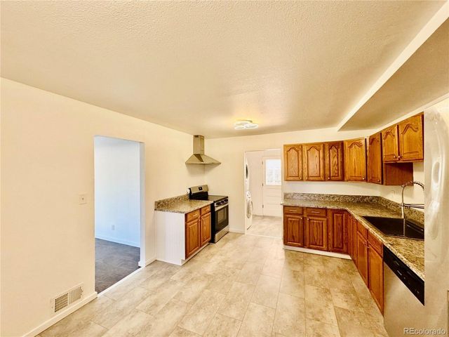 6920 Birch St, Commerce City, CO 80022