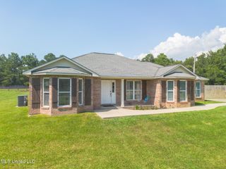 23516 Enchanted Avenue, Pass Christian, MS 39571