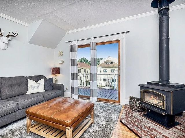 97 Magoun Ave 97, Medford, MA 02155