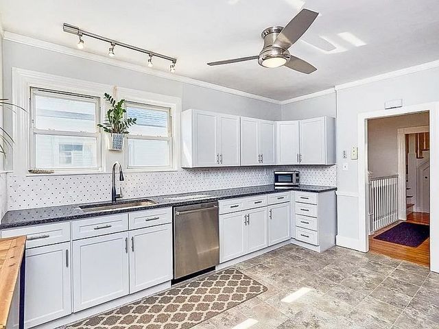 97 Magoun Ave 97, Medford, MA 02155