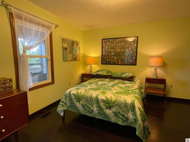 262 Jeopardy Ln # 7, Cadiz, KY 42211