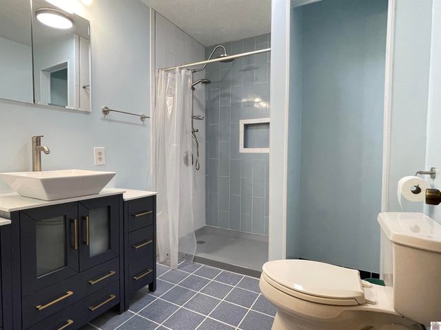 262 Jeopardy Ln # 7, Cadiz, KY 42211