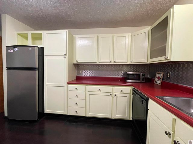 262 Jeopardy Ln # 7, Cadiz, KY 42211