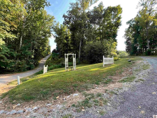 262 Jeopardy Ln # 7, Cadiz, KY 42211