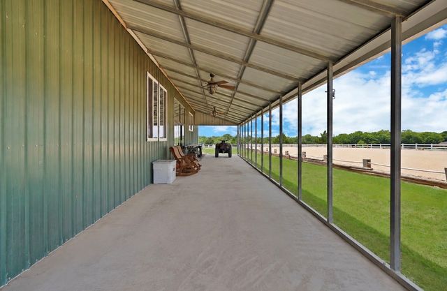 411 N Oak Branch Rd, Waxahachie, TX 75167