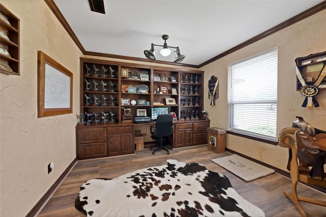 411 N Oak Branch Rd, Waxahachie, TX 75167