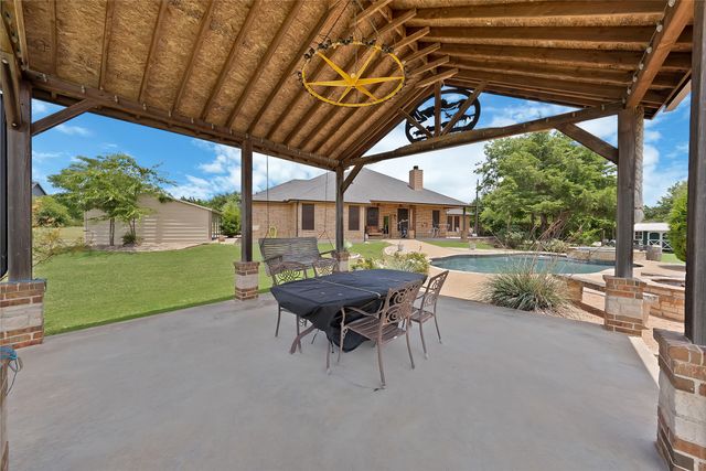 411 N Oak Branch Rd, Waxahachie, TX 75167