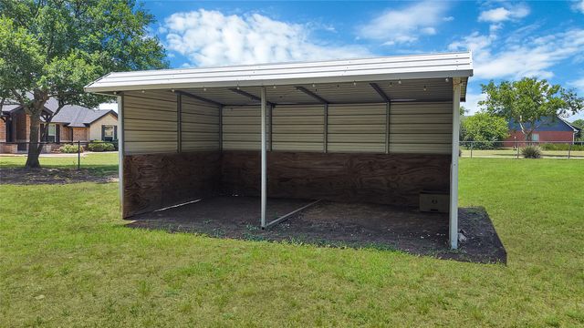411 N Oak Branch Rd, Waxahachie, TX 75167
