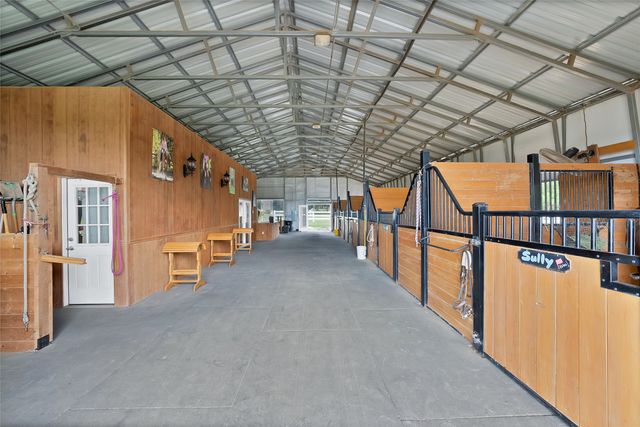 411 N Oak Branch Rd, Waxahachie, TX 75167