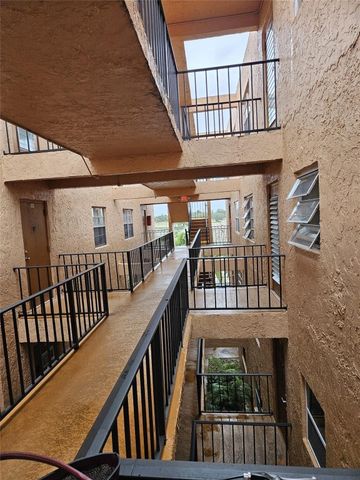 3048 E Sunrise Lakes Drive 316, Sunrise, FL 33322