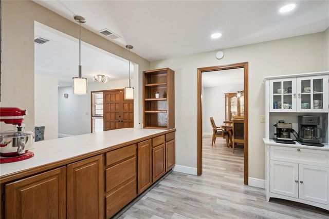 306 HICKORY DRIVE, Longwood, FL 32779