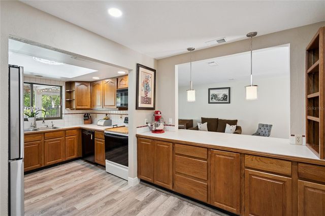306 HICKORY DRIVE, Longwood, FL 32779