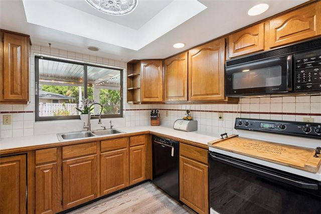 306 HICKORY DRIVE, Longwood, FL 32779