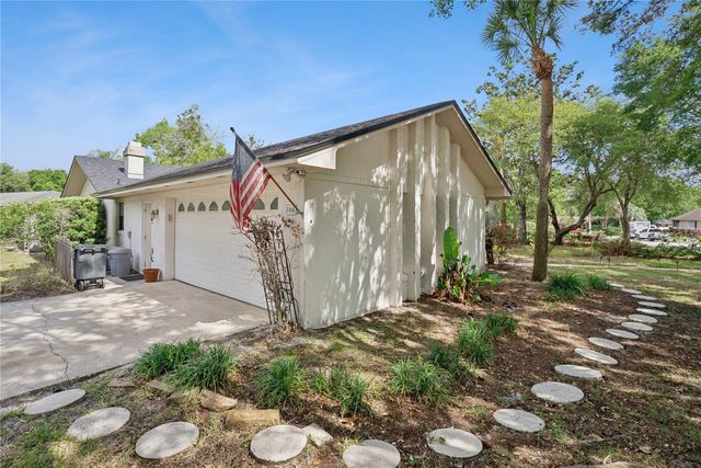 306 HICKORY DRIVE, Longwood, FL 32779