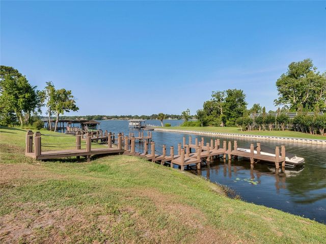 306 HICKORY DRIVE, Longwood, FL 32779