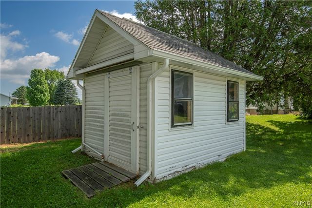 3299 Mohawk Street, New Hartford, NY 13413