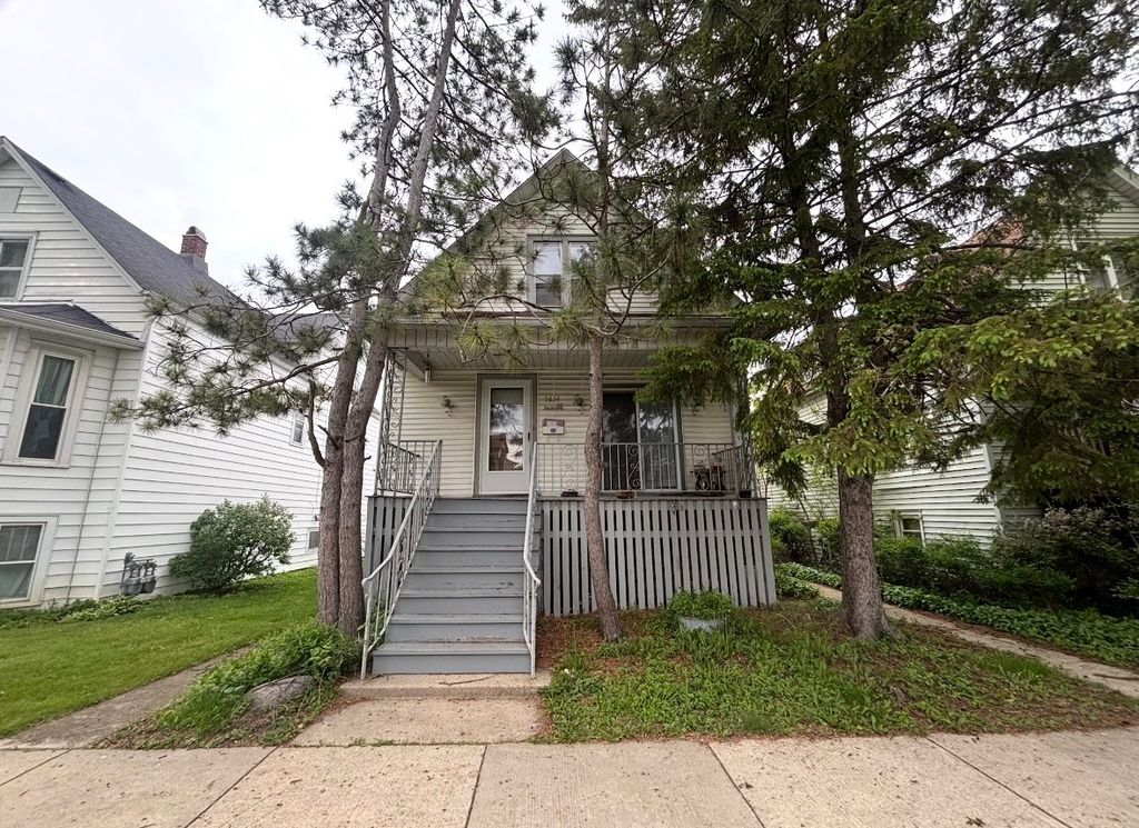 5834 W Byron Street, Chicago, IL 60634