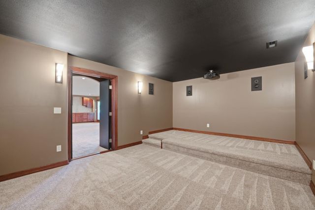 3315 N Den Hollow Cir, Wichita, KS 67205