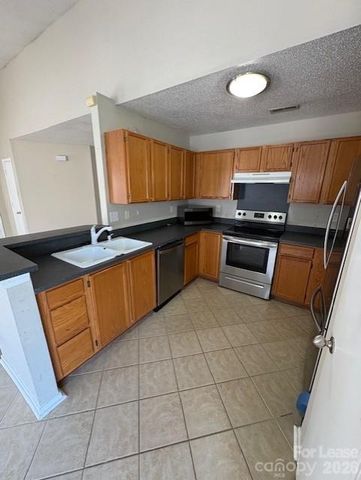 3065 Parade Lane SW 121, Concord, NC 28025