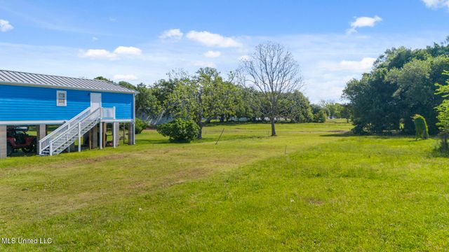 124 Cedar Street, Biloxi, MS 39530