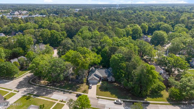 124 Cedar Street, Biloxi, MS 39530