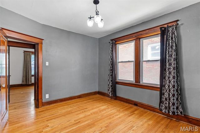 3163 Hampton Avenue, St Louis, MO 63139