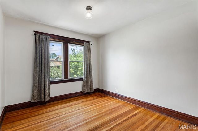 3163 Hampton Avenue, St Louis, MO 63139