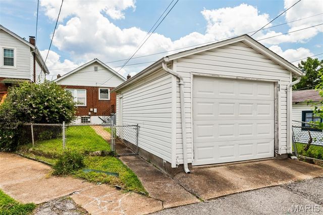3163 Hampton Avenue, St Louis, MO 63139