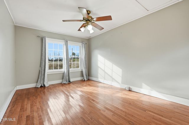 1252 Old Jonesboro Road, Bristol, TN 37620