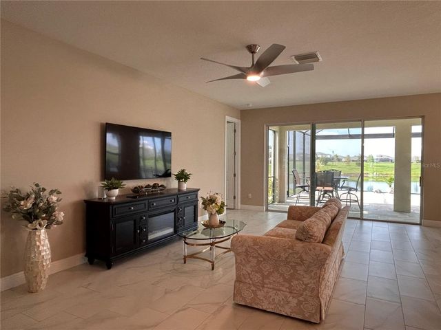 6085 HIDDEN BRANCH DRIVE, Apollo Beach, FL 33572