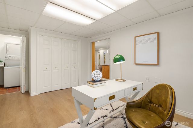 17226 SE 40th Place, Bellevue, WA 98008