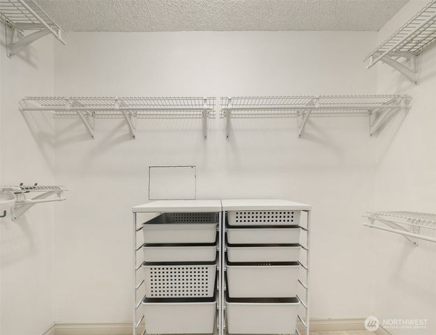 17226 SE 40th Place, Bellevue, WA 98008