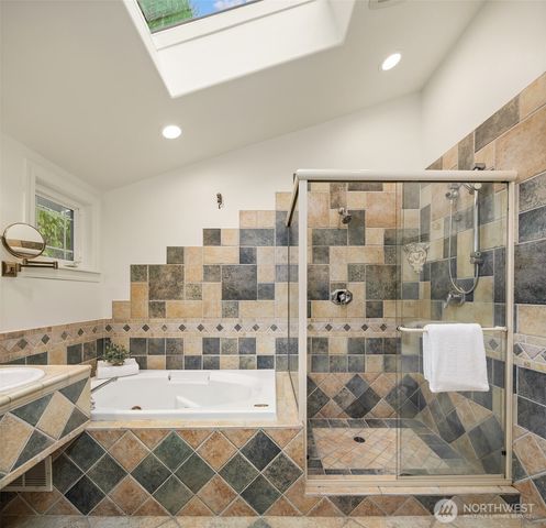 17226 SE 40th Place, Bellevue, WA 98008