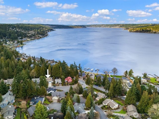 17226 SE 40th Place, Bellevue, WA 98008