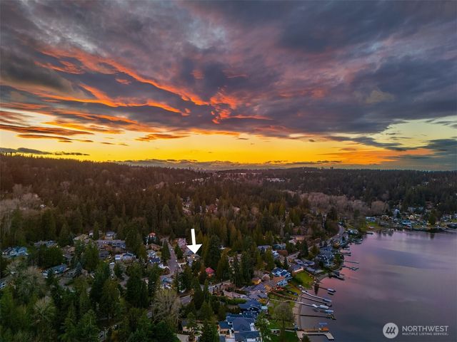 17226 SE 40th Place, Bellevue, WA 98008