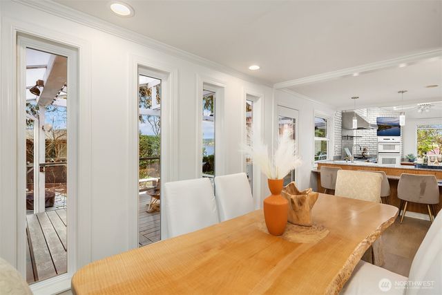 17226 SE 40th Place, Bellevue, WA 98008