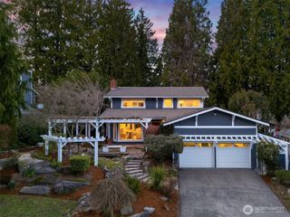 17226 SE 40th Place, Bellevue, WA 98008