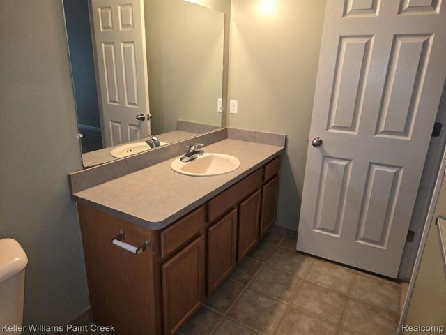 29949 Fox Run Circle, Warren, MI 48092