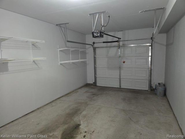 29949 Fox Run Circle, Warren, MI 48092