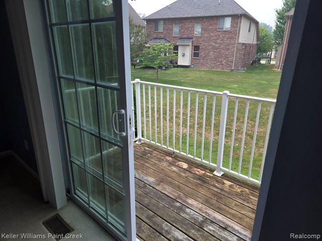 29949 Fox Run Circle, Warren, MI 48092