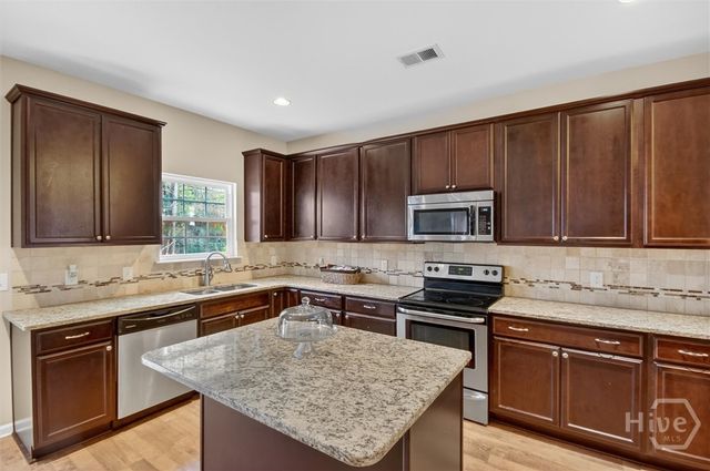 140 Mosswood Drive, Savannah, GA 31405