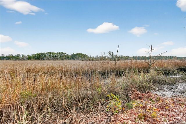 140 Mosswood Drive, Savannah, GA 31405