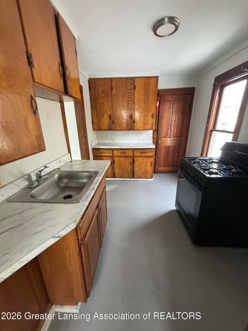 1019 Daleford Avenue, Lansing, MI 48915