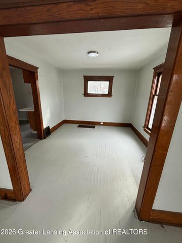 1019 Daleford Avenue, Lansing, MI 48915